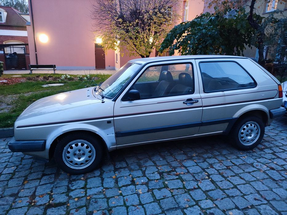 Продам Volkswagen Golf 2