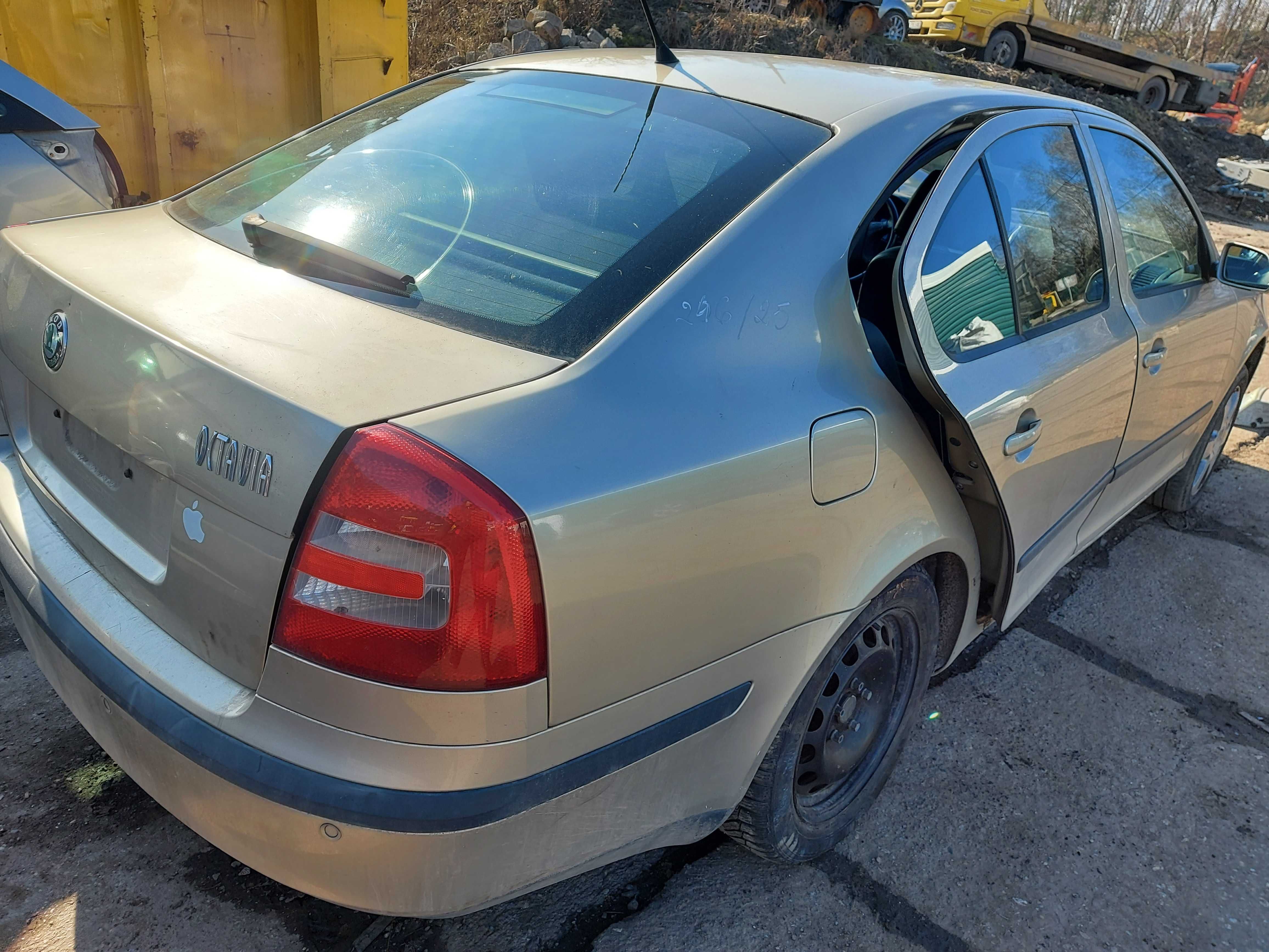 Skoda Octavia II 9201 drzwi przednie tylne prawe HB FV dostawa