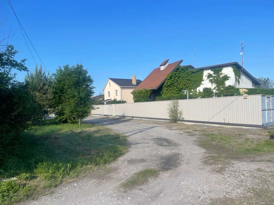 Продам участок в пос.Обуховка