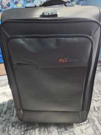 Продам валізу Phoenix