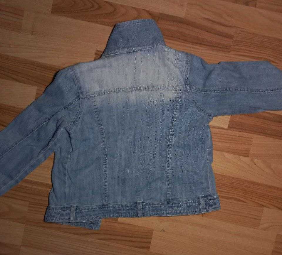 джинсова куртка для дівчинки 9-10 років