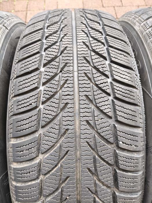 Opony Zimowe 205/65R15 Goodride SW608