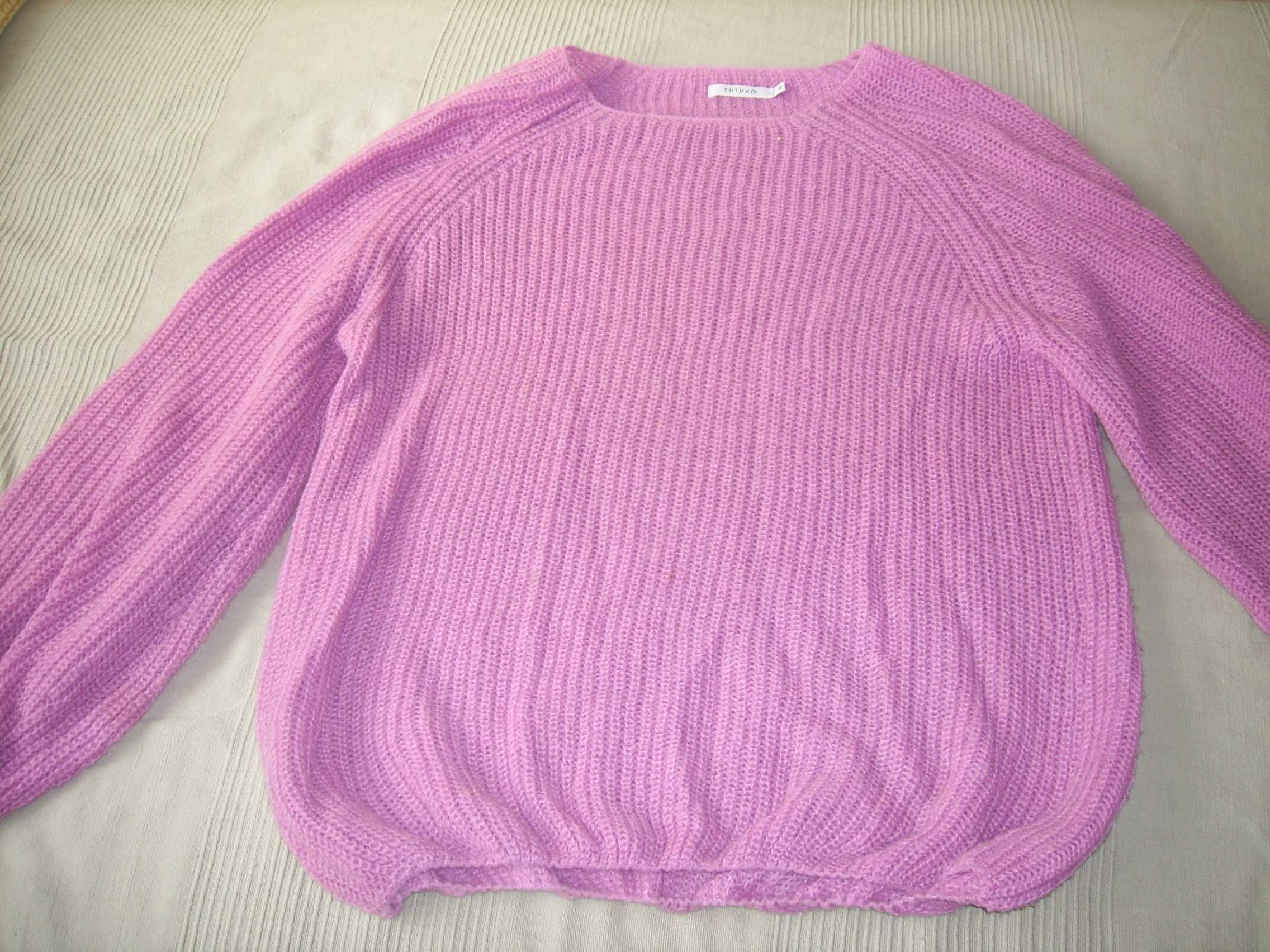 sweter wełniany różowy