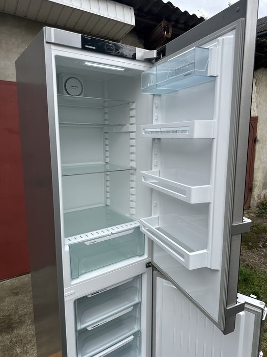 Liebherr CNef4815 холодильник