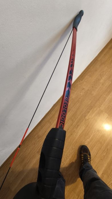 Arco e flecha, com m alvo e 5 flechas