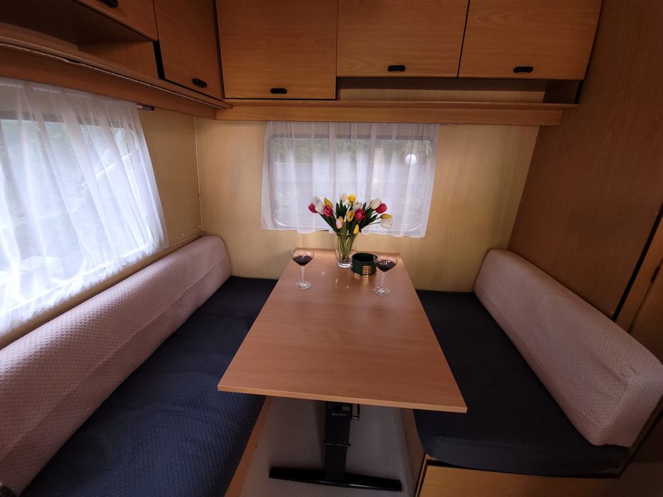 Terminy na sierpień! Wynajem przyczepy kempingowej bürstner