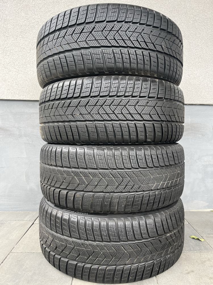 Zimowe Pirelli 235/45 r18, 2023 r