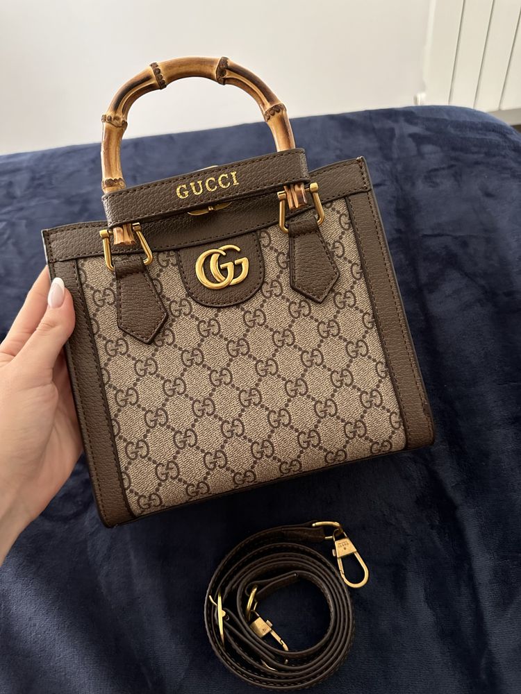 Gucci Diana mini tote bag canvas