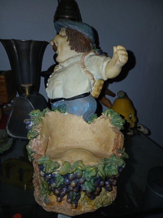 Декоративна підставка під вино/олію23×16×11см полікамінь Швеція