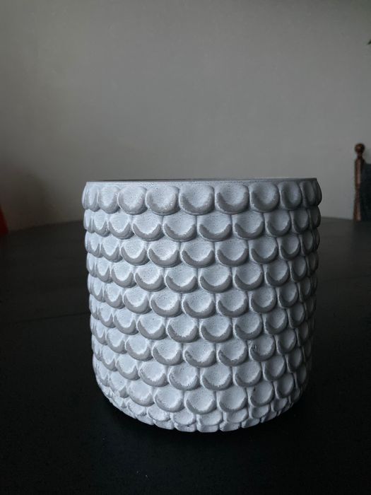 Szara ceramiczna osłonka na doniczkę mam 4 sztuki