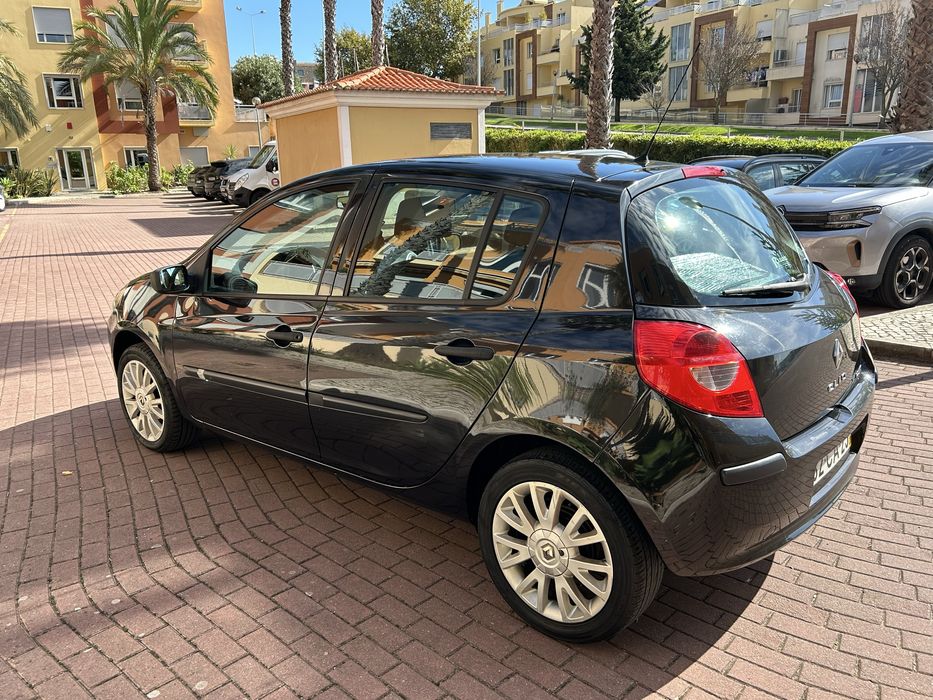 Renault clio 1.2 16 v 102 mil kms