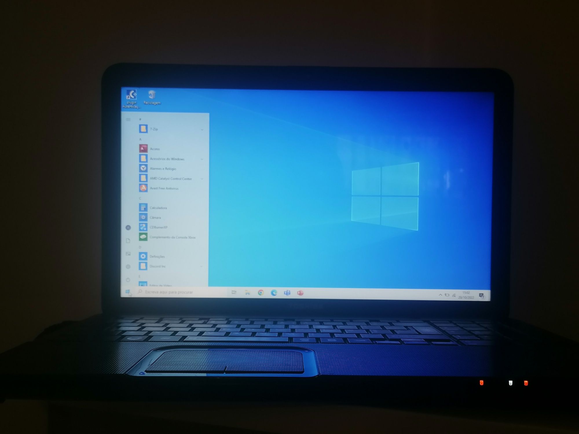 PC Toshiba Satellite C850D