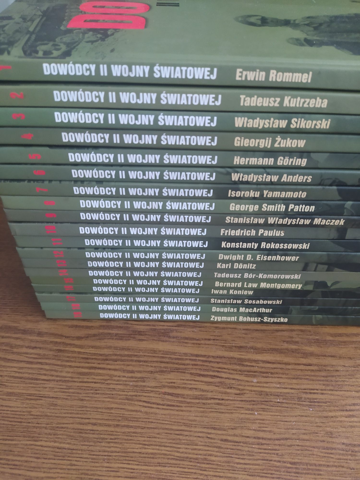 Kolekcja 19 tomów Dowódcy II wojny światowej hachette