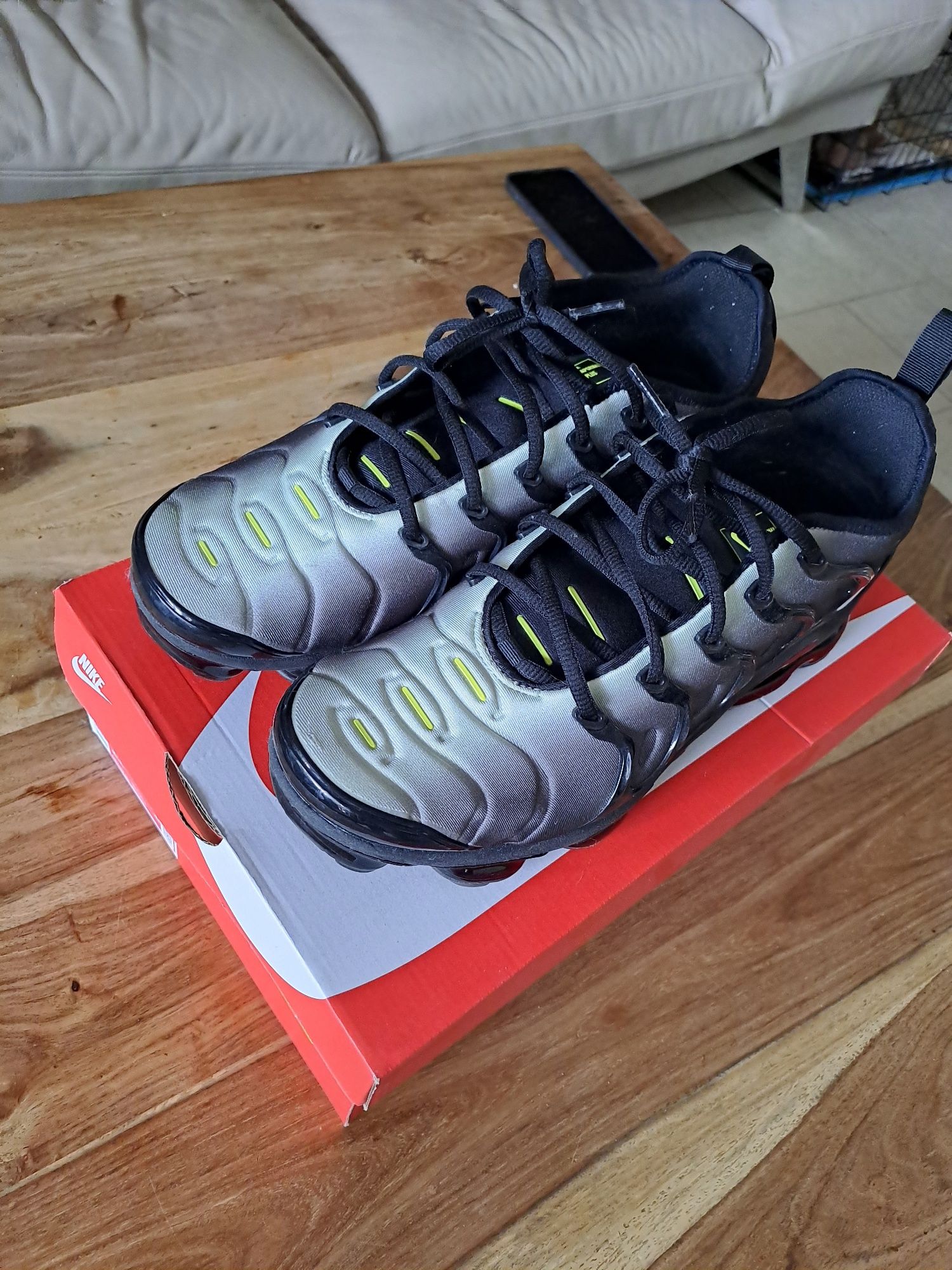 buty sportowe Nike air vapormax plus 45