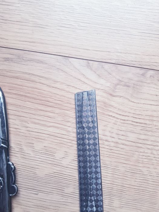 Plastikowa zabawka miecz rycerza marki Dealz 40cm