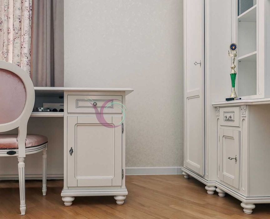 3-х поверховий будинок з ремонтом та власним подвір’ям в с. Крихівці