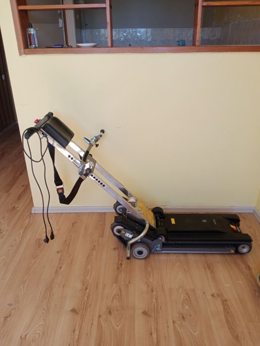 Sprzedam schodołaz gąsienicowy