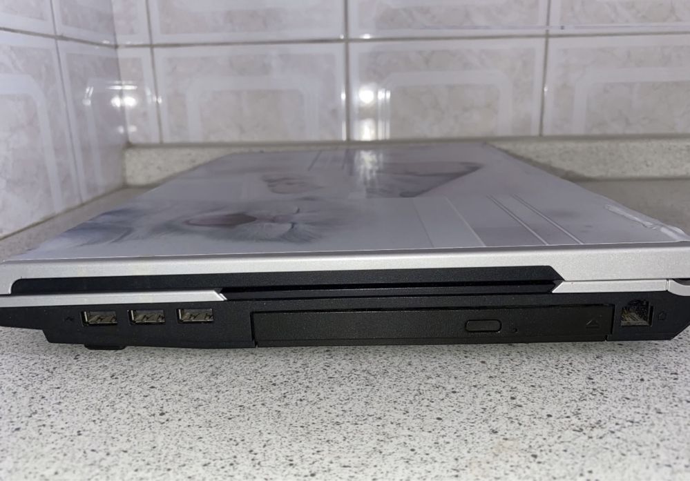 Ноутбук Fujitsu esprimo mobile v6555 (требует ремонта)