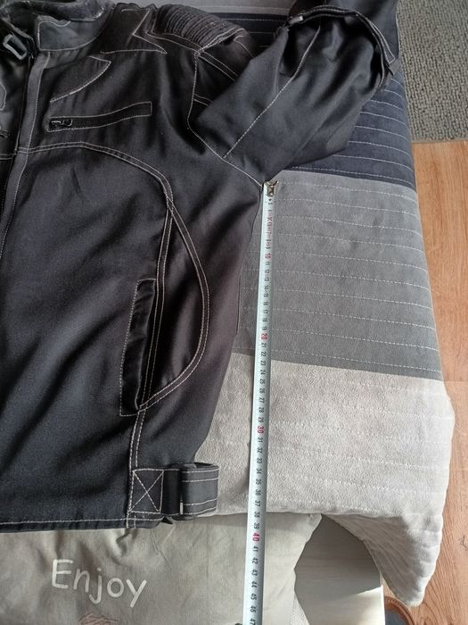 Kurtka i spodnie motocyklowe ocieplane.