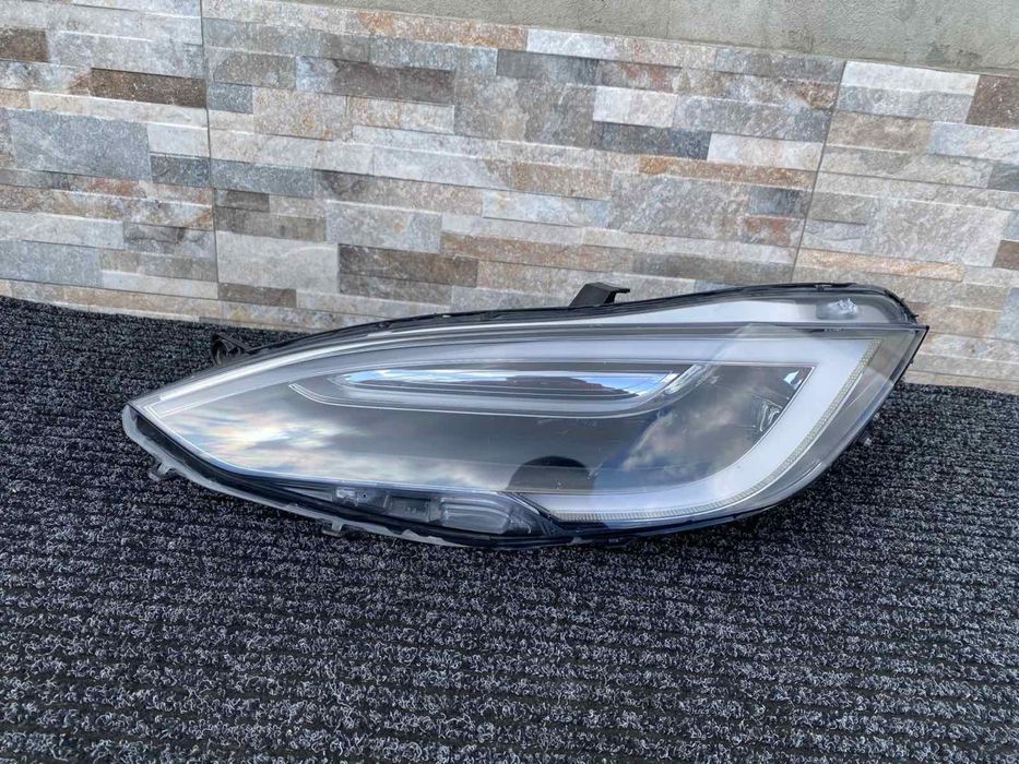 Фара Tesla Model S 16-20