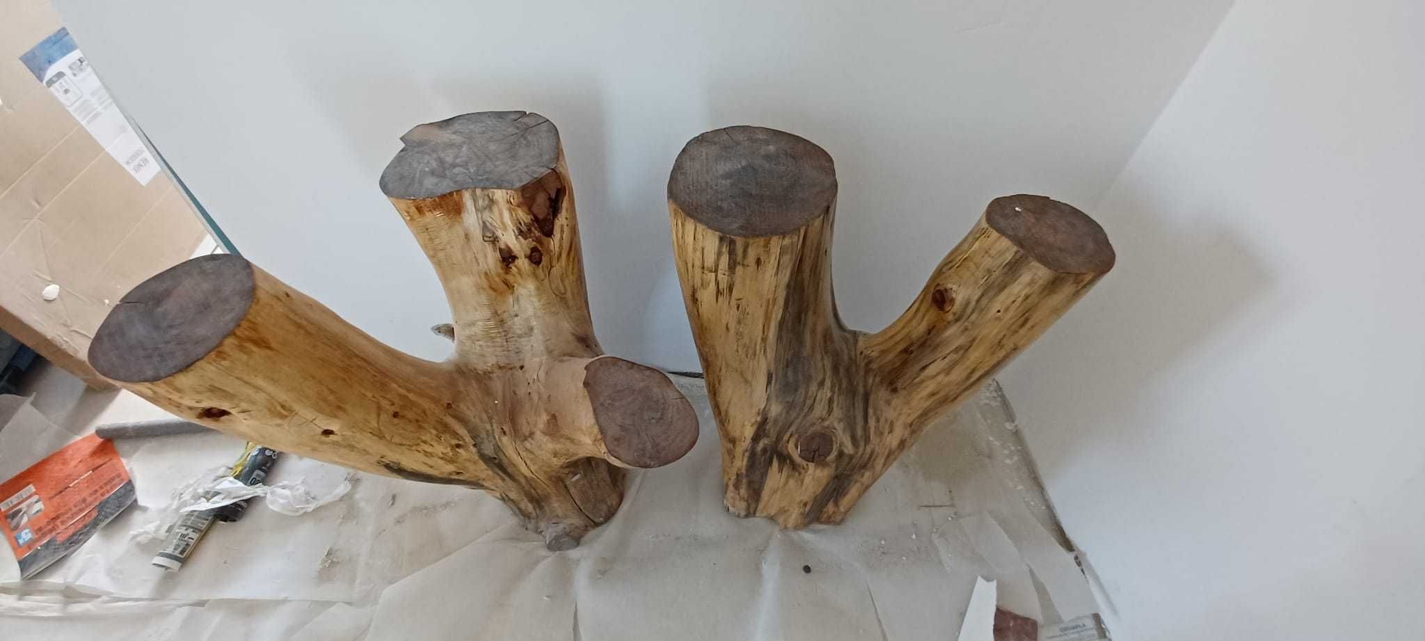 Mesa em tronco de árvore