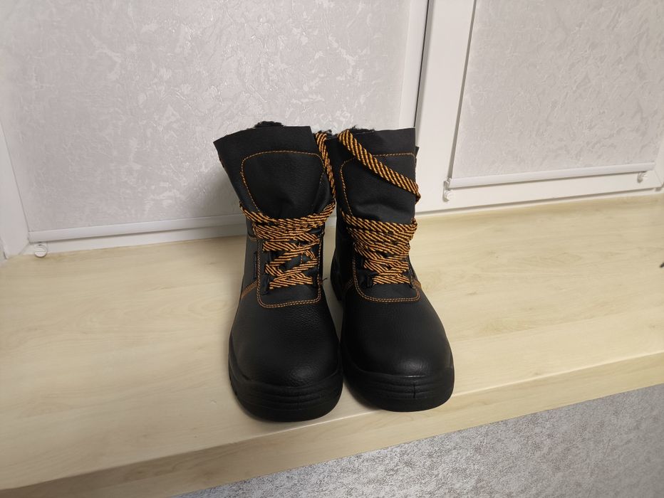 Чоловічі зимові робочі берці