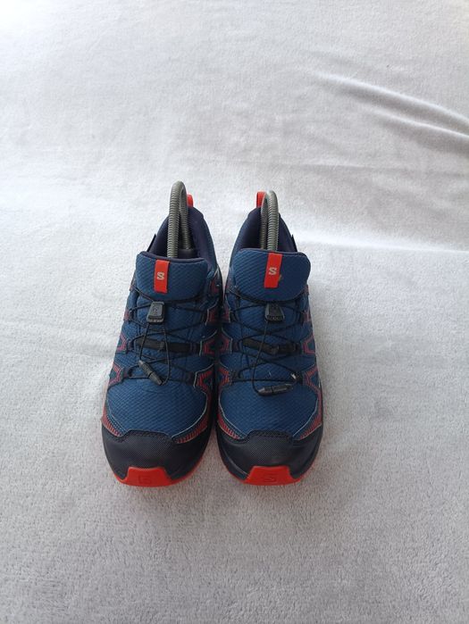 Женские кроссовки Salomon waterproof р39