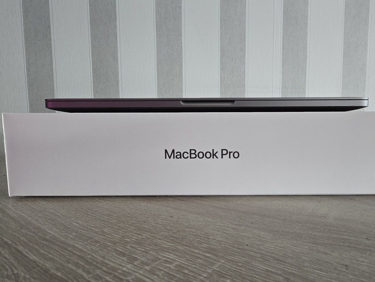 Apple MacBook Pro A2338 M1 16GB Ram 256SSD Bateria 100% Stan Perfekt