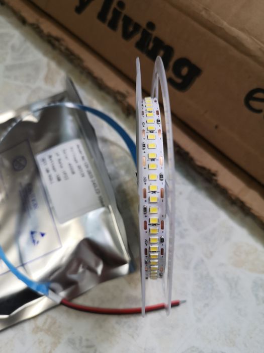 Led. Лед стрічка. 240led/m. 12v