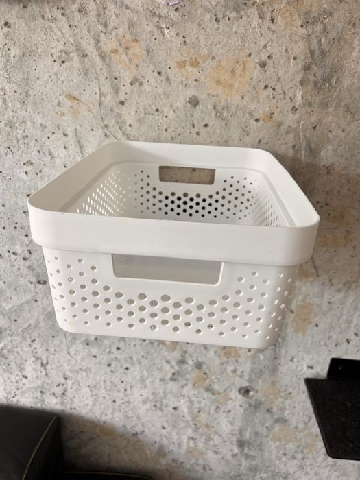 Białe pudełko do przechowywania curver