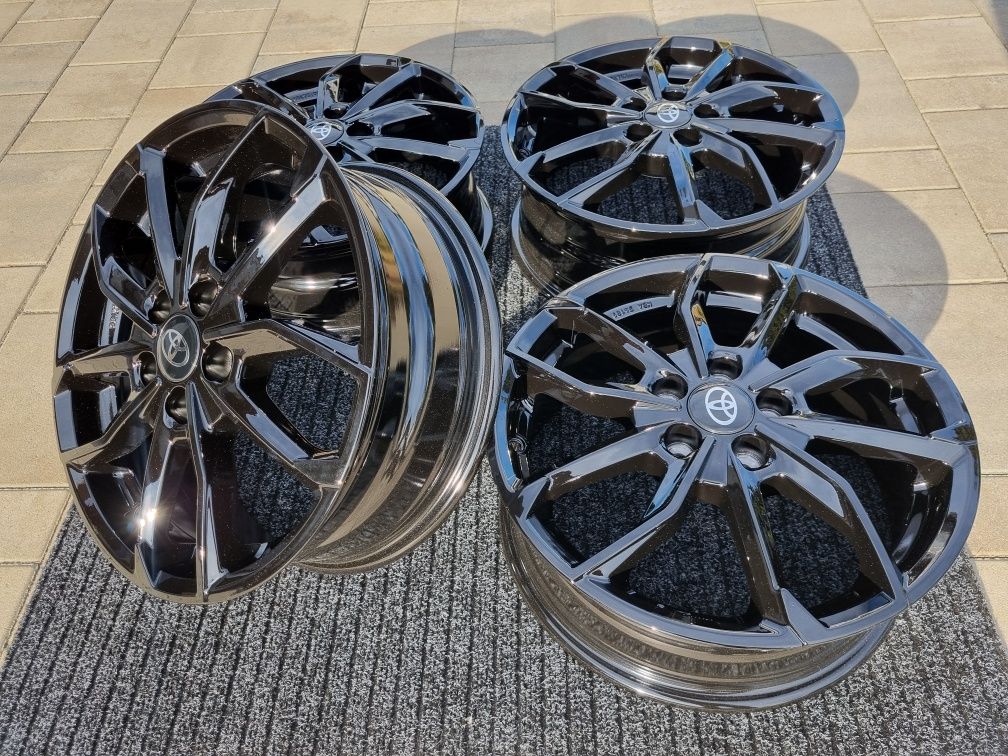 Toyota Yaris 16" Felgi aluminiowe 5x100 Yaris IV 2020- Czarne alufelgi