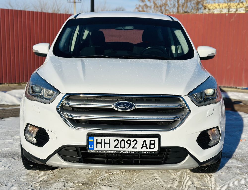 Продам Ford Kuga 2018 года 1.5 turbo diesel.