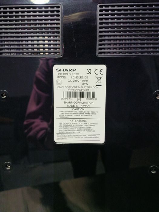 Telewizor LCD  SHARP 32 cale