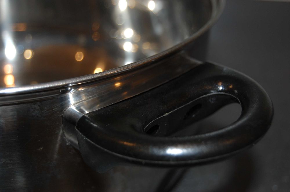 Garnek z pokrywką ze stali nierdzewnej - poj. 5 l