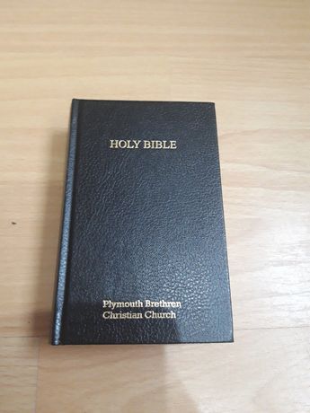 Віддам безкоштовно біблію на англійській мові