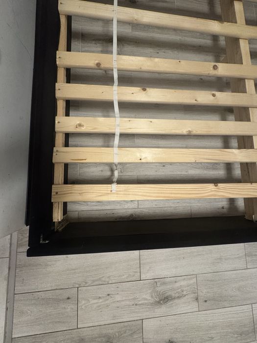 Lozko 180x180 stelaz