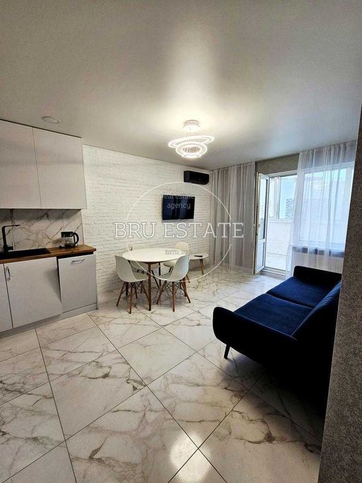 Продам 2к квартиру на Осокорках ЖК Ревуцький Харківська Позняки