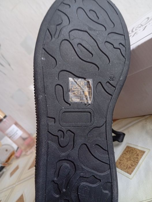 Женские кроссовки пр-ва Турция