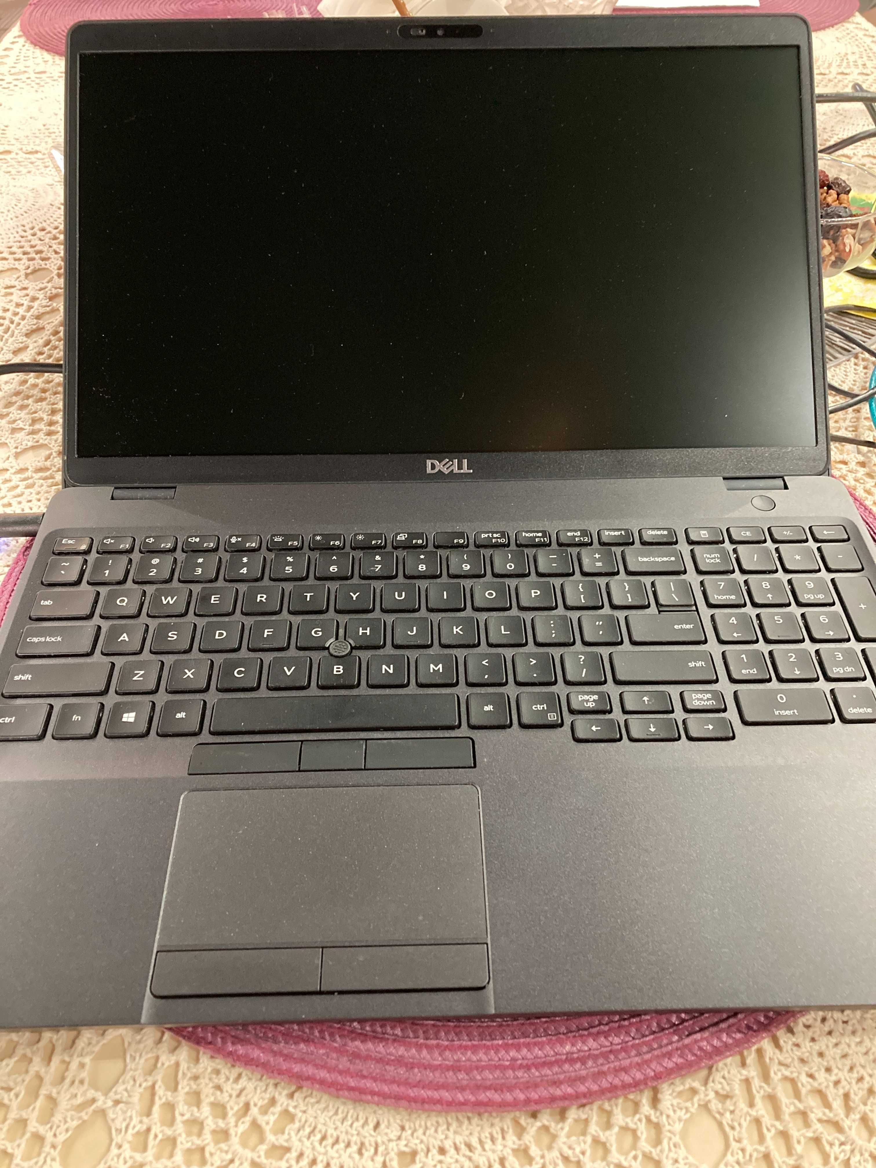 Dell Latitude 5500 HD i7-8665U