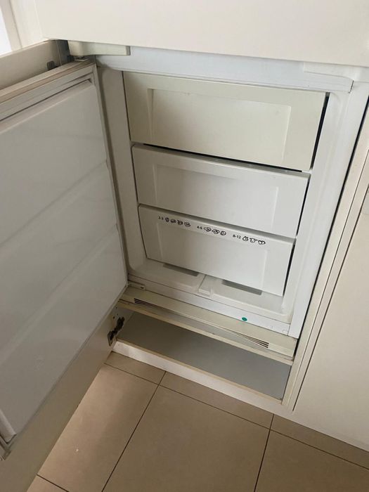 Lodowka Whirlpool  IKEA pod zabudowe