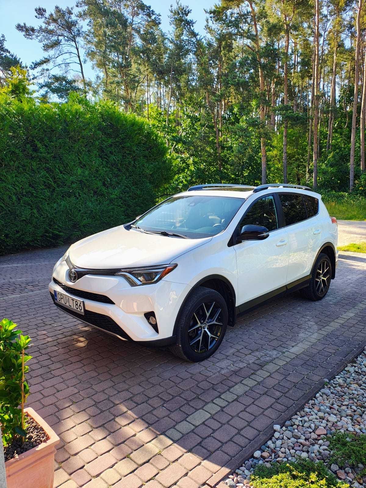 TOYOTA RAV4 2017 SE AWD 2.5l