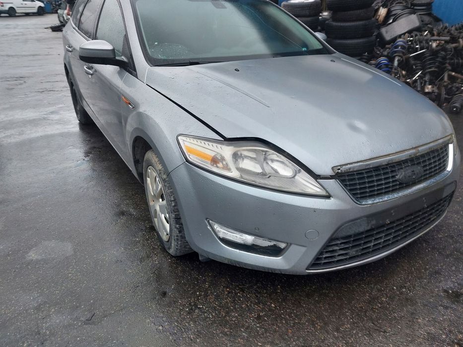 Ford Mondeo MK4 zderzak przedni PDC kompletny