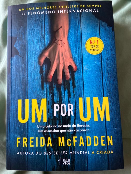 Um por Um  Freida McFadden