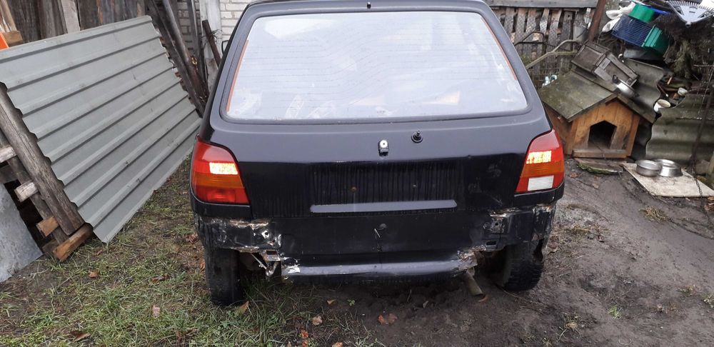 Автомобілі під розбір