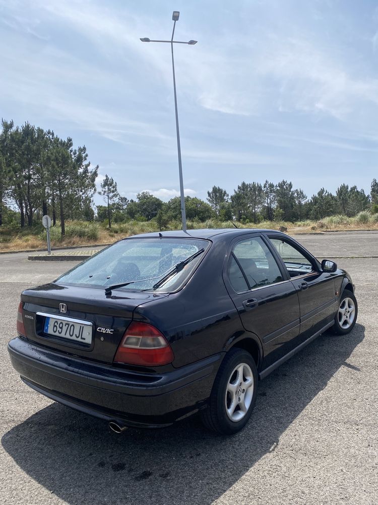 Vendi Honda civic 1.4