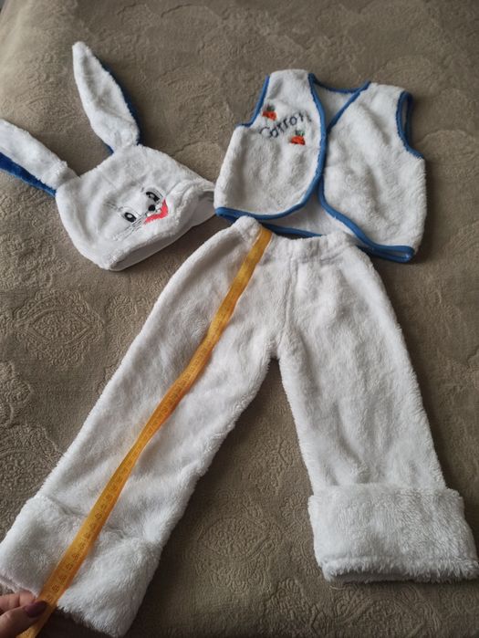 Карнавальний/новорічний костюм зайчика