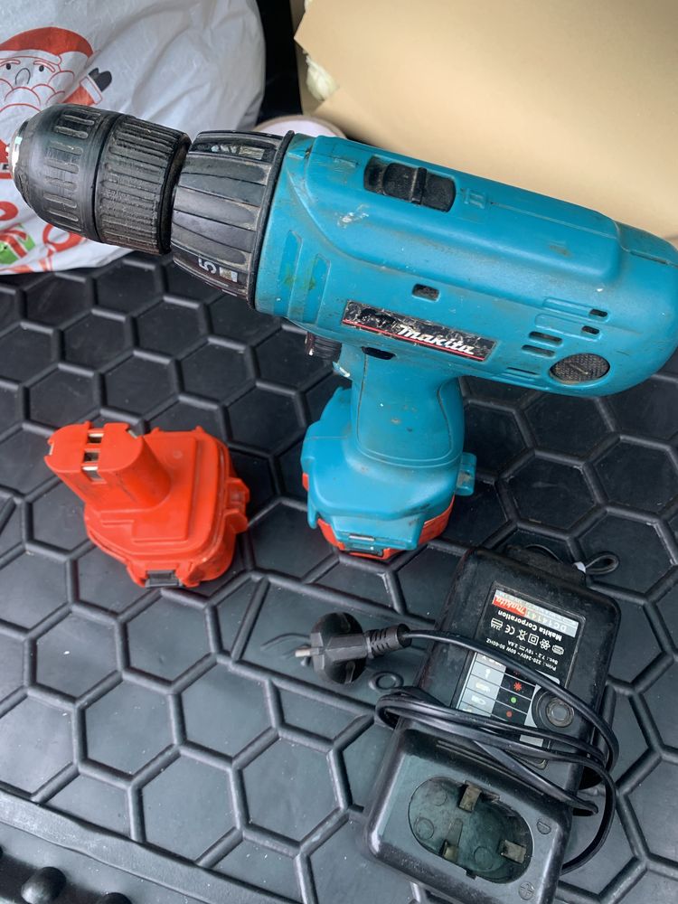 Шуруповерт Makita 6213D