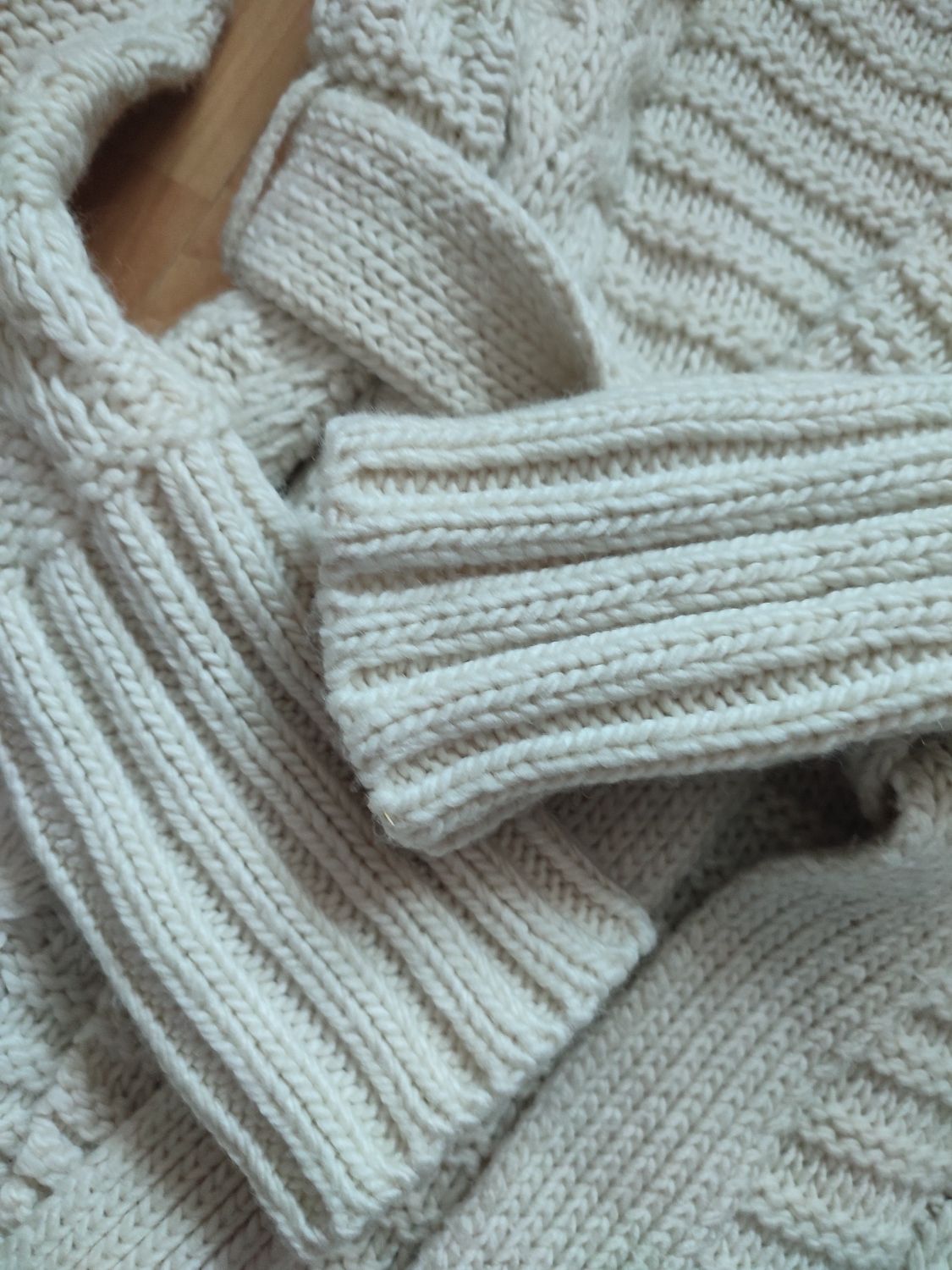 Sweter Zara r. 38 wełna