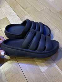 Ugg взуття