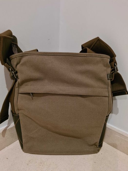 Mala a tiracolo da marca Adolfo Dominguez